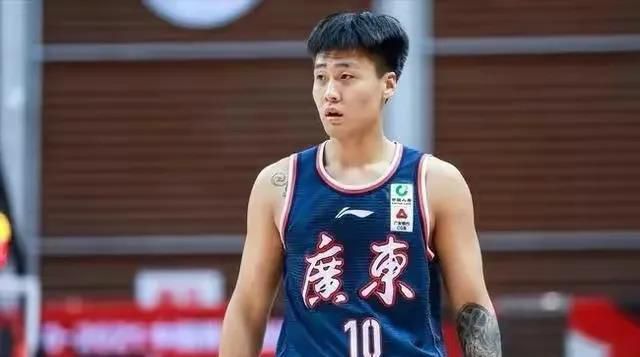 除导演兼主演的凯特，主演托妮·科莱特、蒂莫西·斯波、安德丽娅·赖斯伯勒等都现身片场。