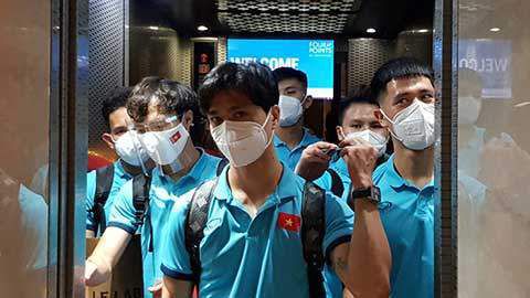 2026-02-28 这一票，成龙变“奶爸”，古天乐变“男妈”？